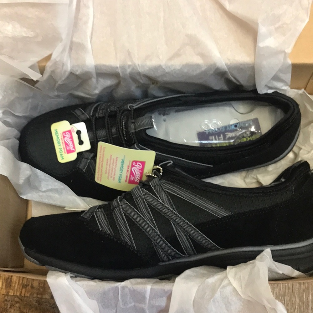 Skechers relaxed fit